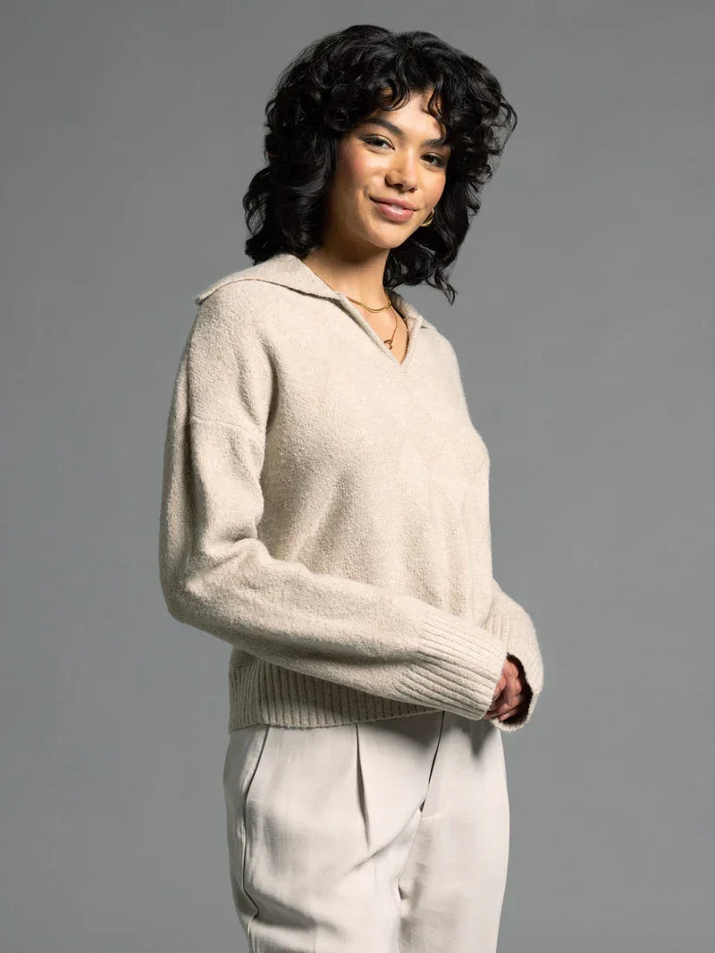 Cream cashmere Prudence Sweater with v-neck and long sleeves