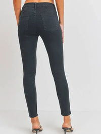 Dark skinny jeans with back pockets tapered ankle fit from Shop Daisy, ideal for women’s boho chic clothing