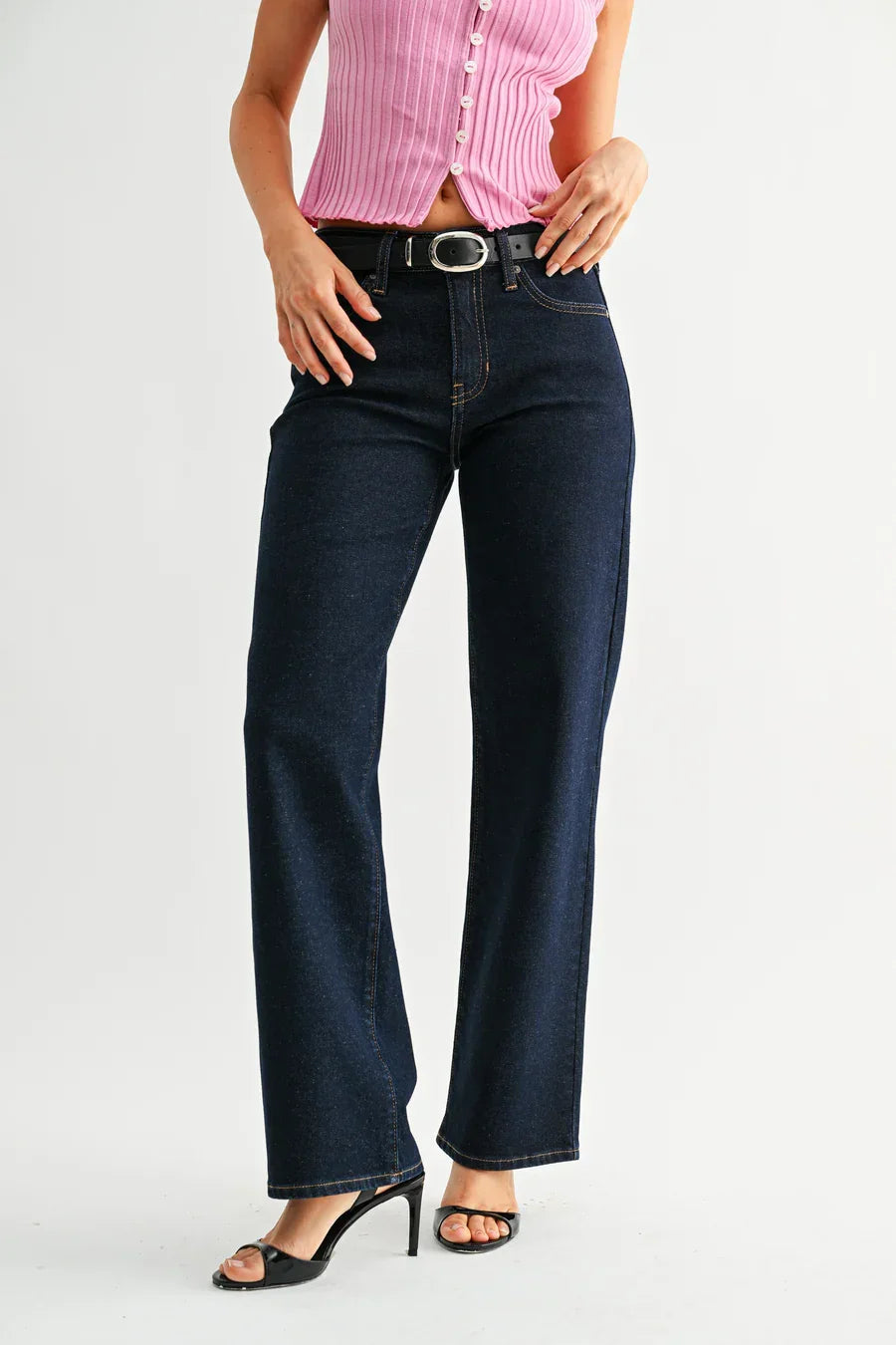 Loose low rise stretch straight denim bootcut jeans with belt loop and button fly