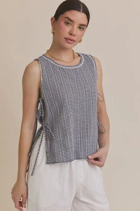 Round neck sleeveless gingham top with side ties for stylish summer wear