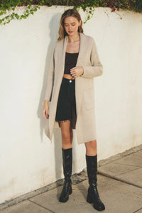 Cozy open long cardigan with pockets, perfect for layered fashion and comfort