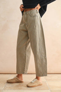 Mini checker pattern barrel pants in beige and brown plaid