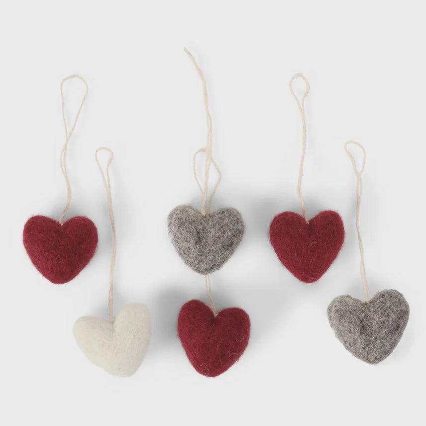 Red and gray felt mini hearts ornament with white string hangers for charming decor