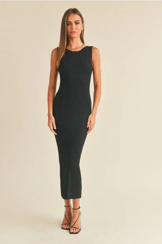 Patterned rib knitted long dress in black with scoop neck and side slits for women’s boho chic clothing