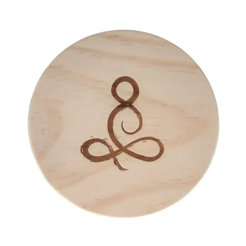 Round wooden disc with abstract design as wooden lid for MANTRA LEMON AND SPEARMINT CANDLE