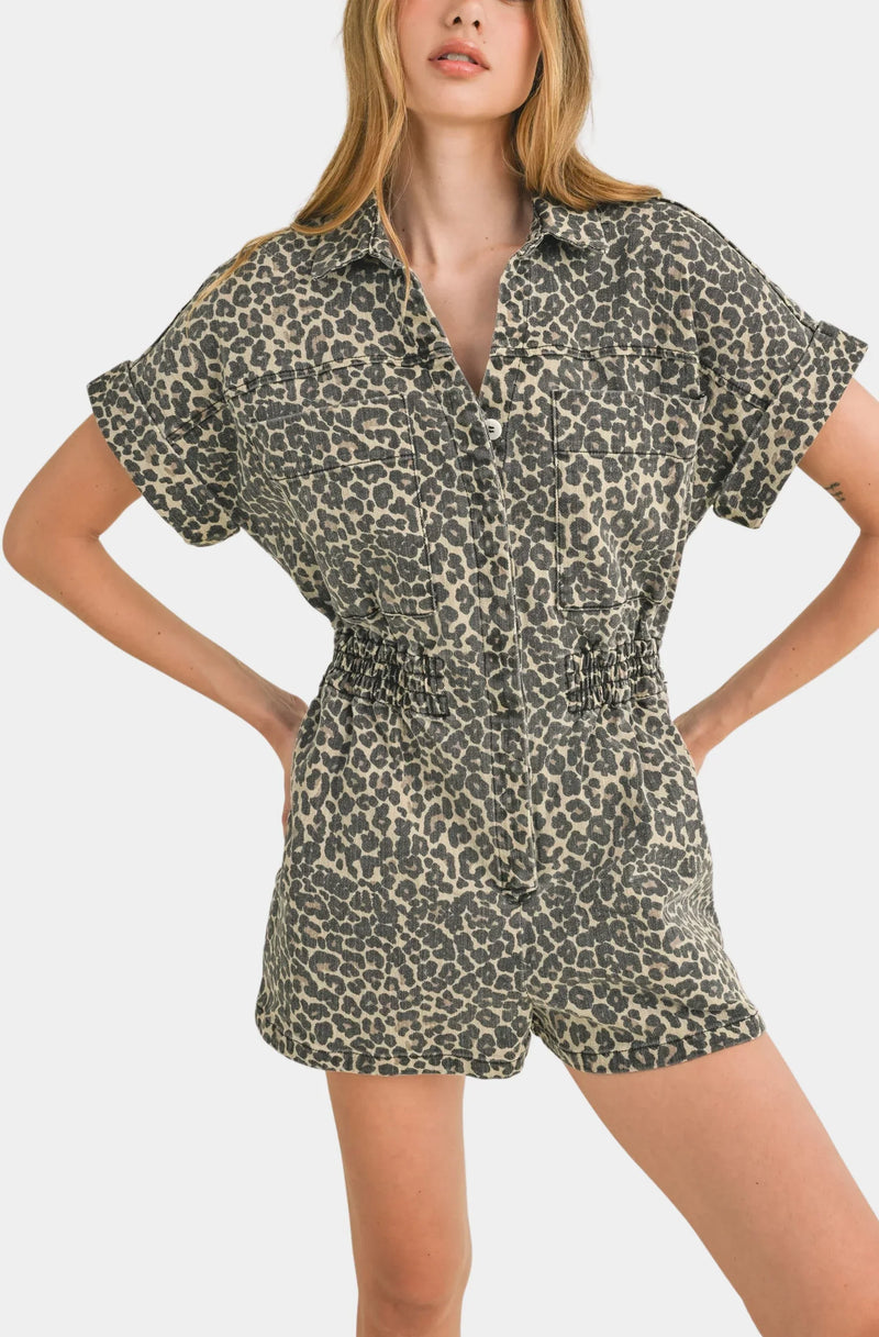 Short-sleeved leopard print romper with collar, a stylish choice from Shop Daisy