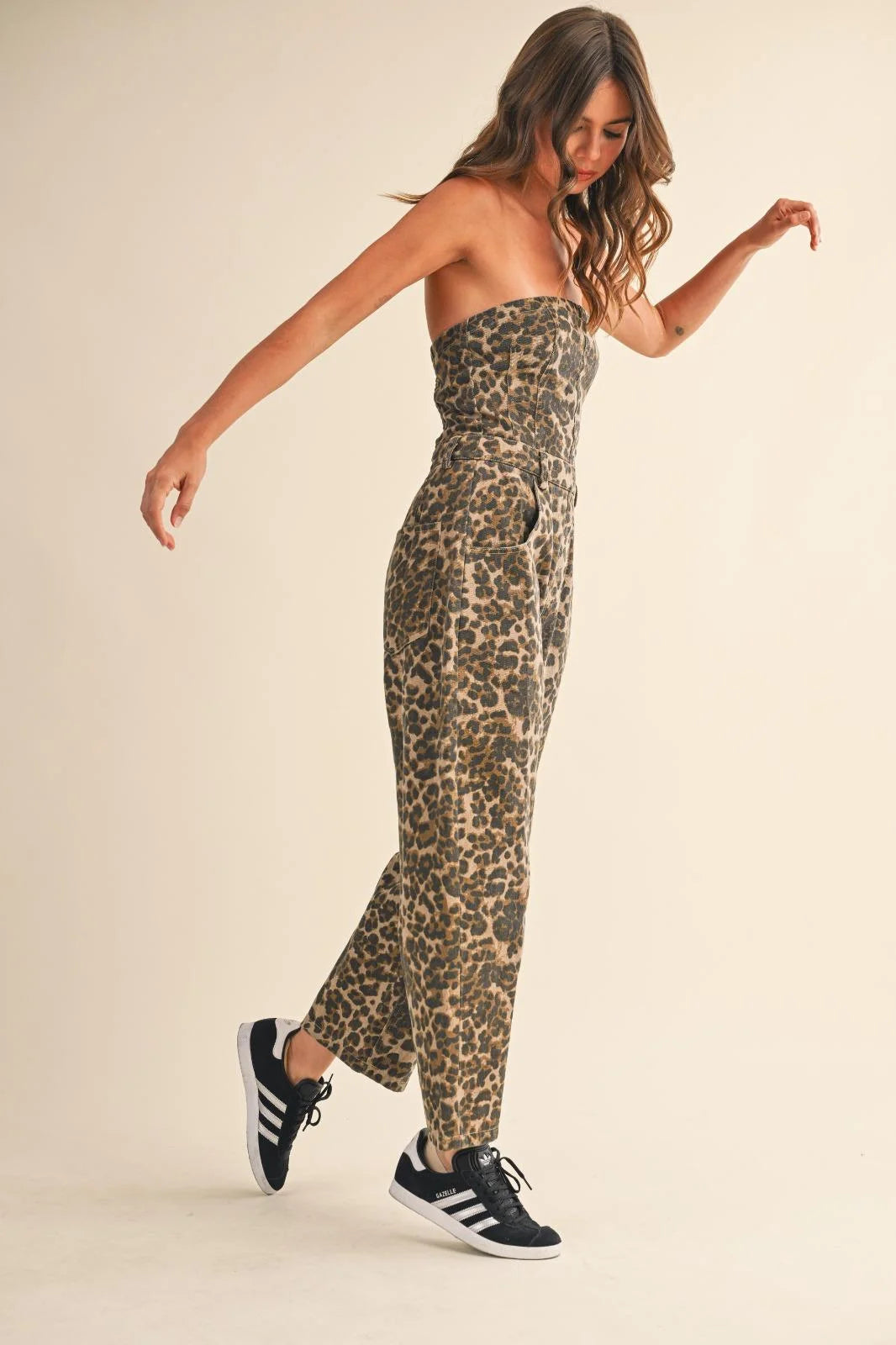 Strapless barrel jumpsuit with leopard print, wide-leg pants, and side pockets