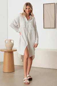 Oversized Pocket High-Low Hem Shirt Dress in lightweight linen, perfect for women’s boho chic clothing