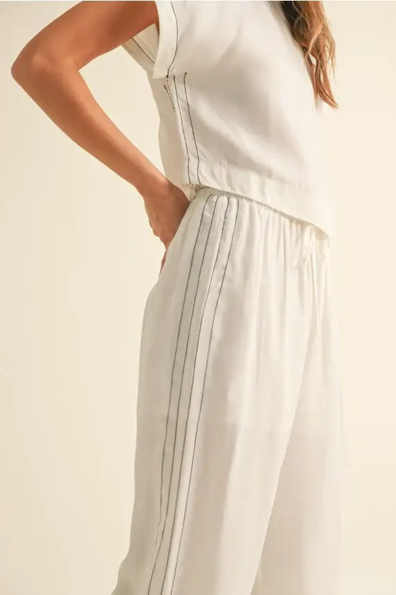 White two-piece lounge set featuring Elastic Band Waist Pants for ultimate comfort