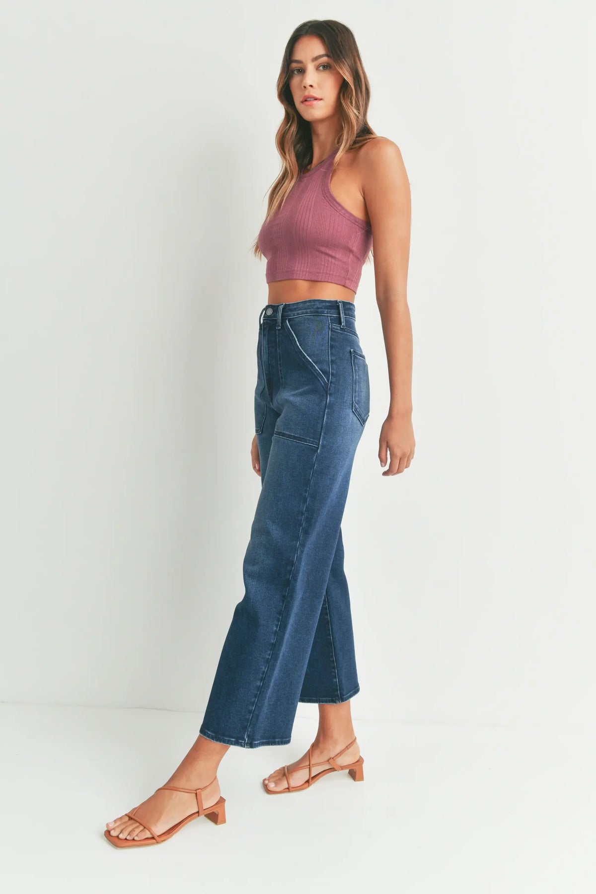 Wide-leg cropped blue jeans with high waist from THE CARGO PATCH POCKET collection