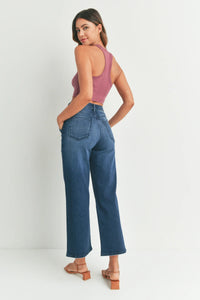 Wide-leg cropped blue jeans with a high waist from Shop Daisy, ideal for women’s boho chic clothing