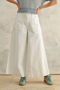 Wide-leg white pants from STITCH DETAIL WIDE LEG PANTS, perfect for women’s boho chic clothing