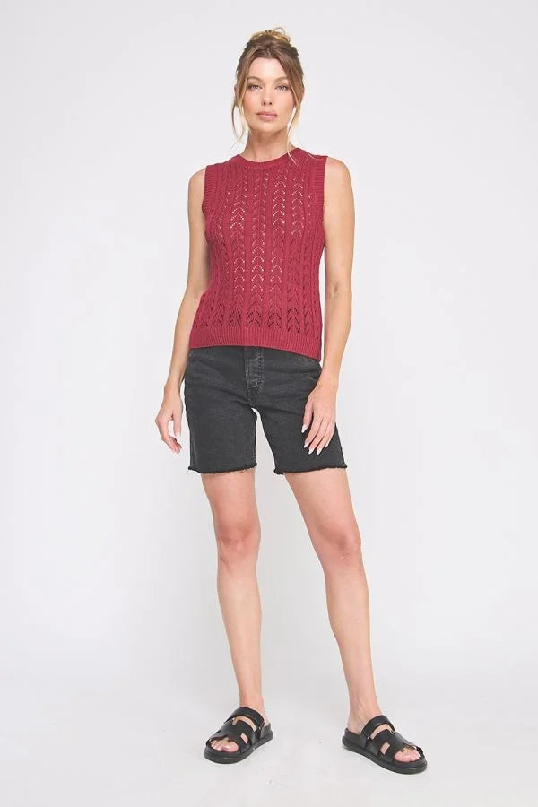 Women’s deep red sleeveless crochet sweater vest, stylish sleeveless crochet sweater top