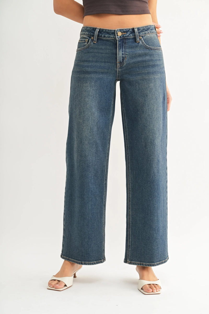Women’s high-waisted wide-leg blue jeans from LOW RISE STRAIGHT DENIM JEANS collection