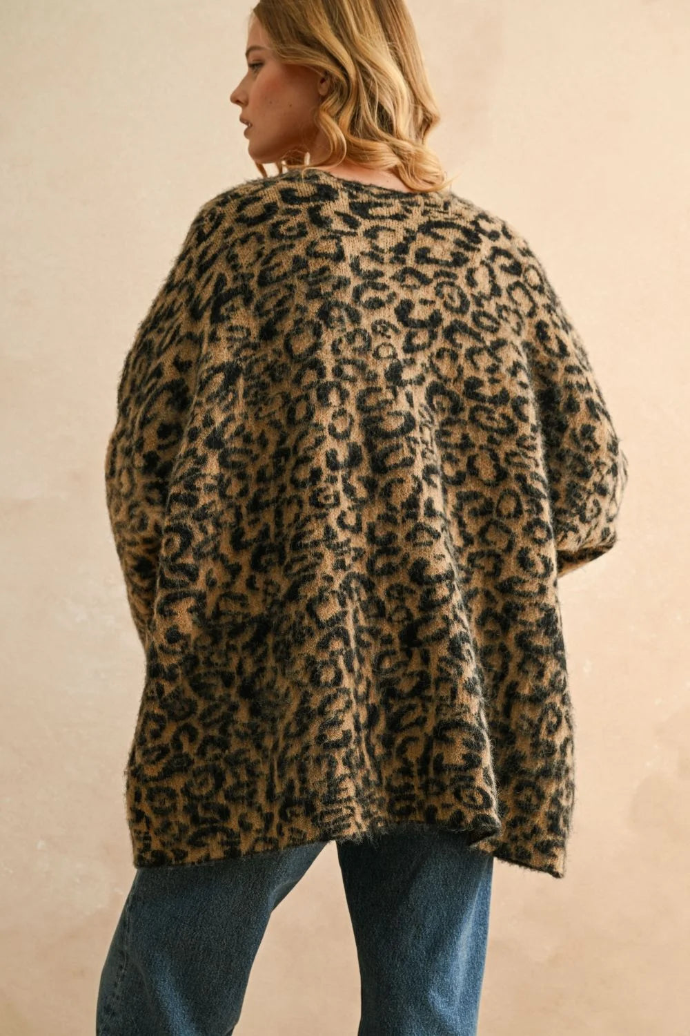 Women’s leopard oversized cardigan with fuzzy knit fabric, stylish and cozy for winter