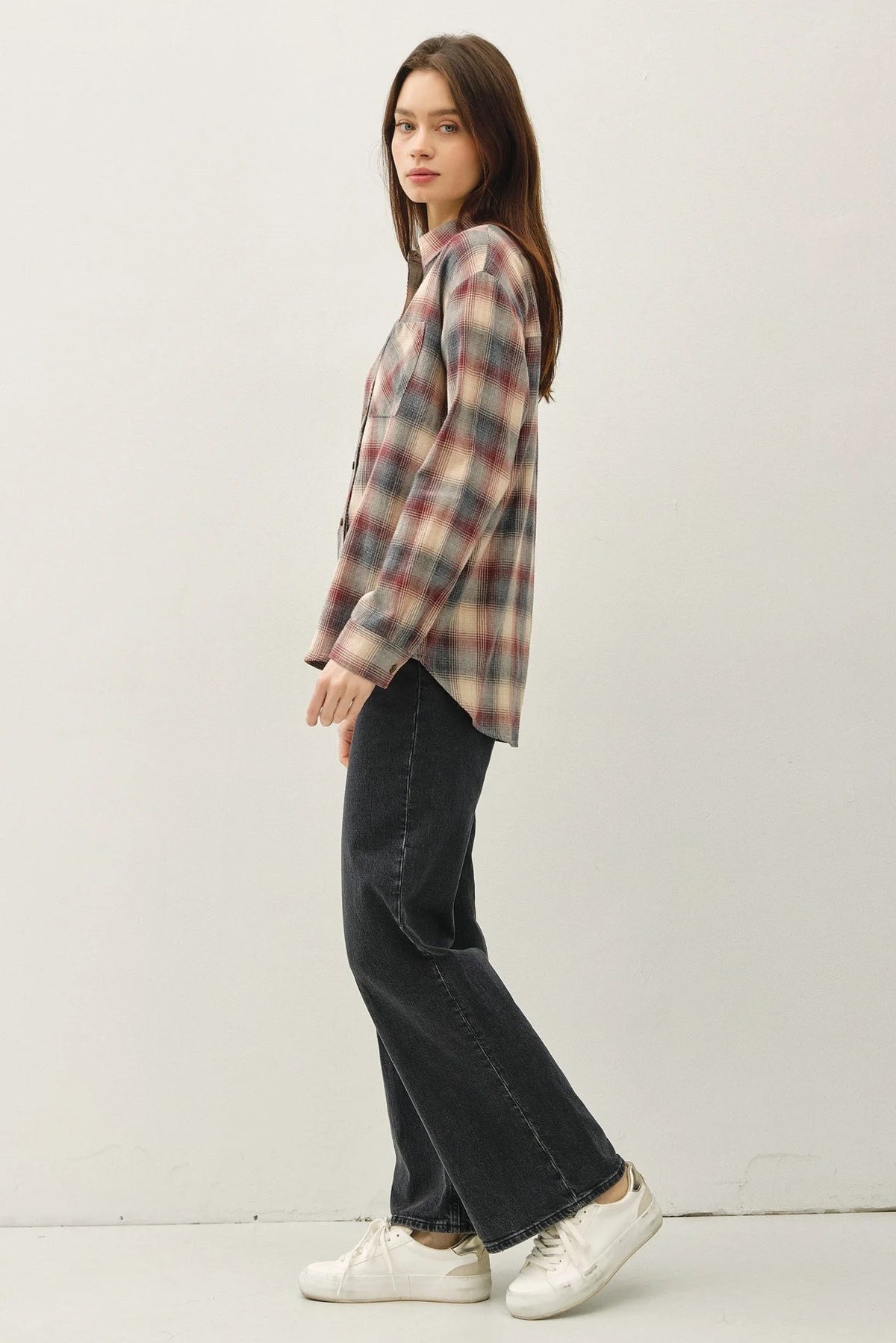 Women’s long-sleeve classic cotton plaid shirt from the CLASSIC COTTON PLAID SHIRT collection