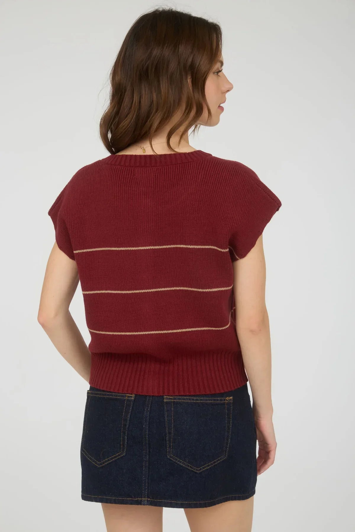 Women’s maroon short-sleeve knit cardigan with horizontal stripes for stylish comfort