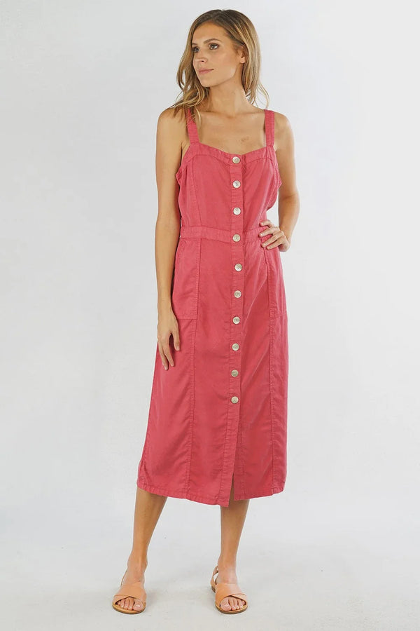 Women’s sleeveless midi dress in reddish-pink Tencel button fabric with a belted waist