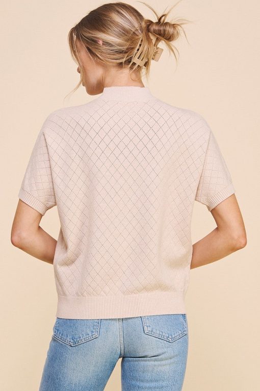 SOFT SHORT SLEEVE CROSSHATCH MOCK NECK TOP